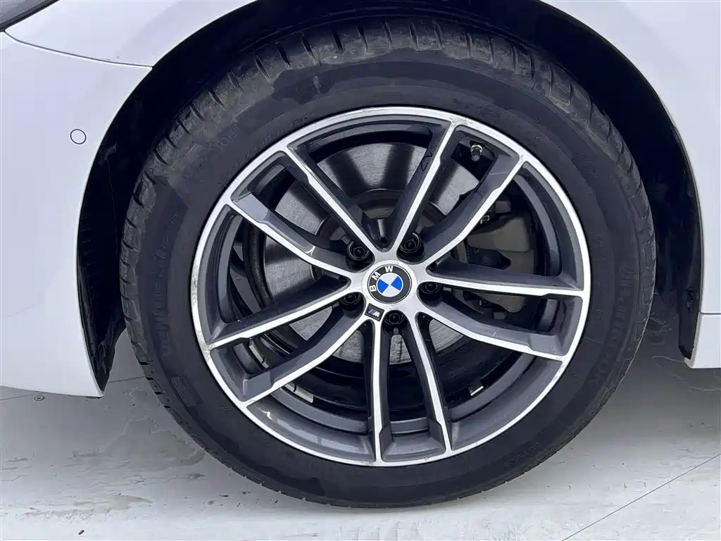 BMW BMW 5 Series 2022 Facelift 525Li M Sport Package 2022 - thumbnail 11