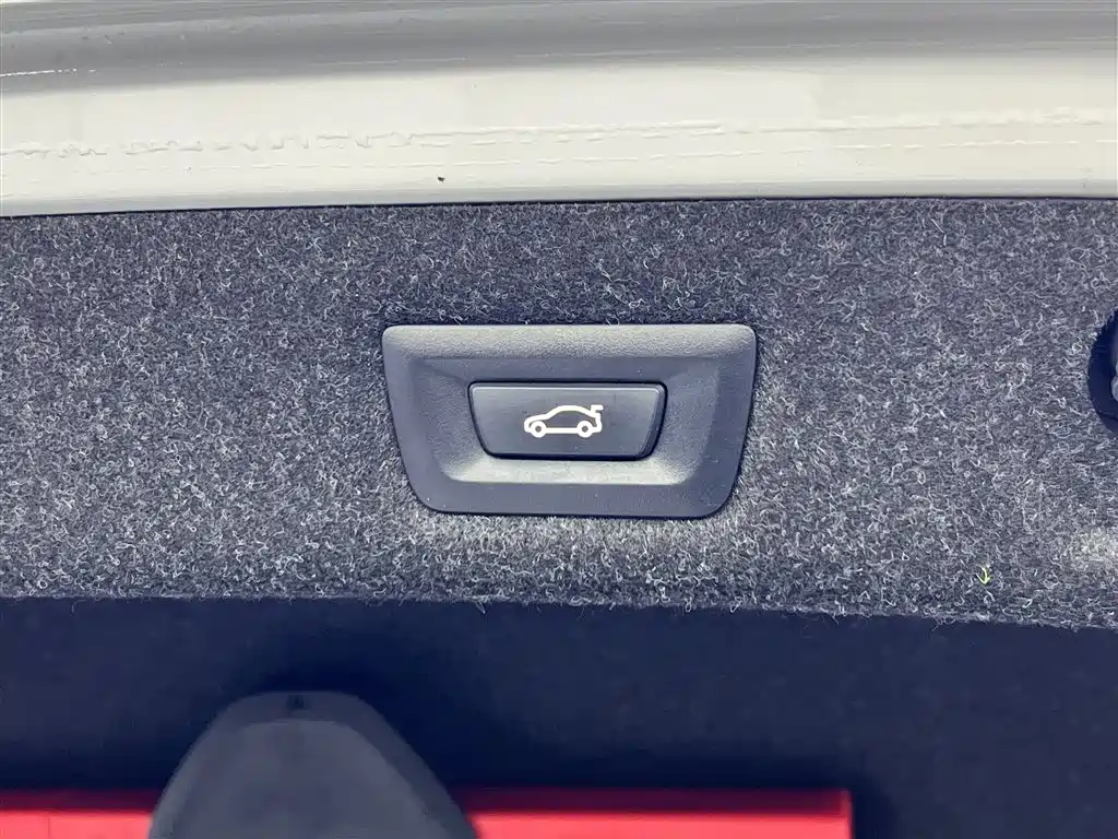 BMW BMW 5 Series 2022 Facelift 525Li M Sport Package 2022 - thumbnail 26