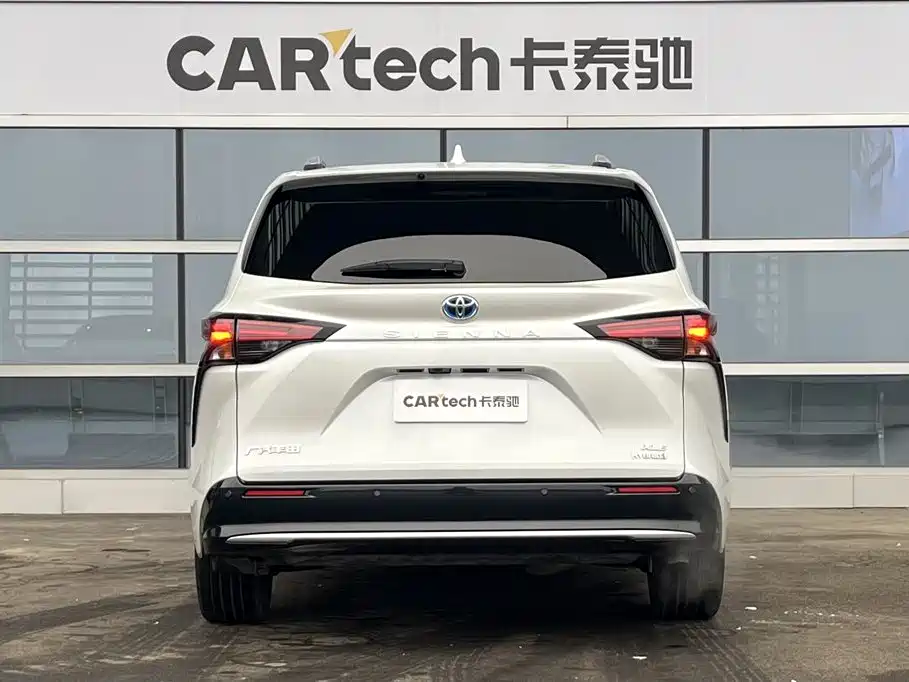 Toyota Sienna 2021 2.5L Hybrid Luxury Edition 2022 - thumbnail 4