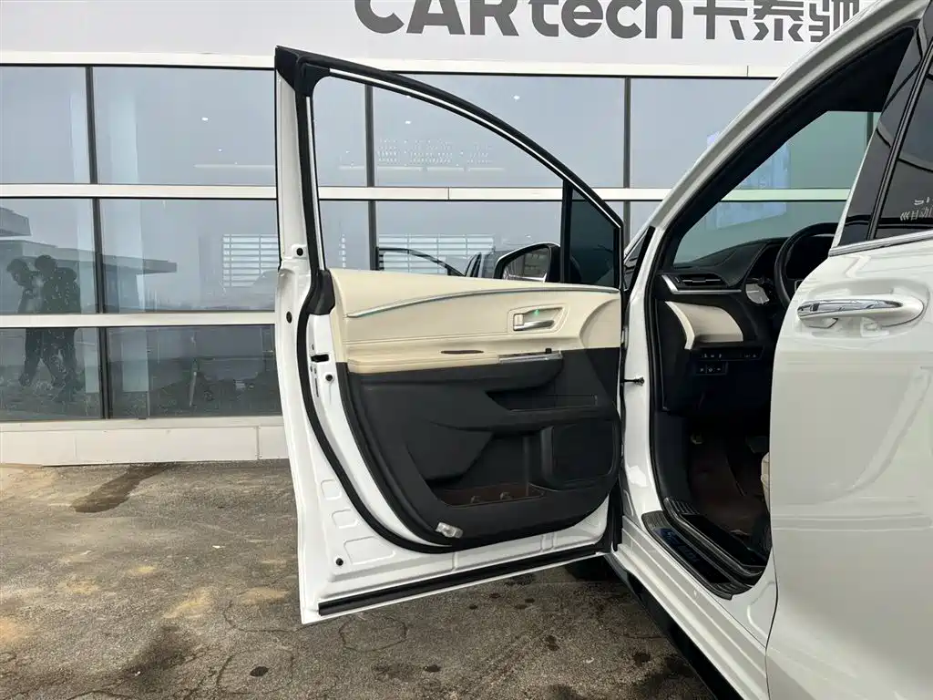 Toyota Sienna 2021 2.5L Hybrid Luxury Edition 2022 - thumbnail 13