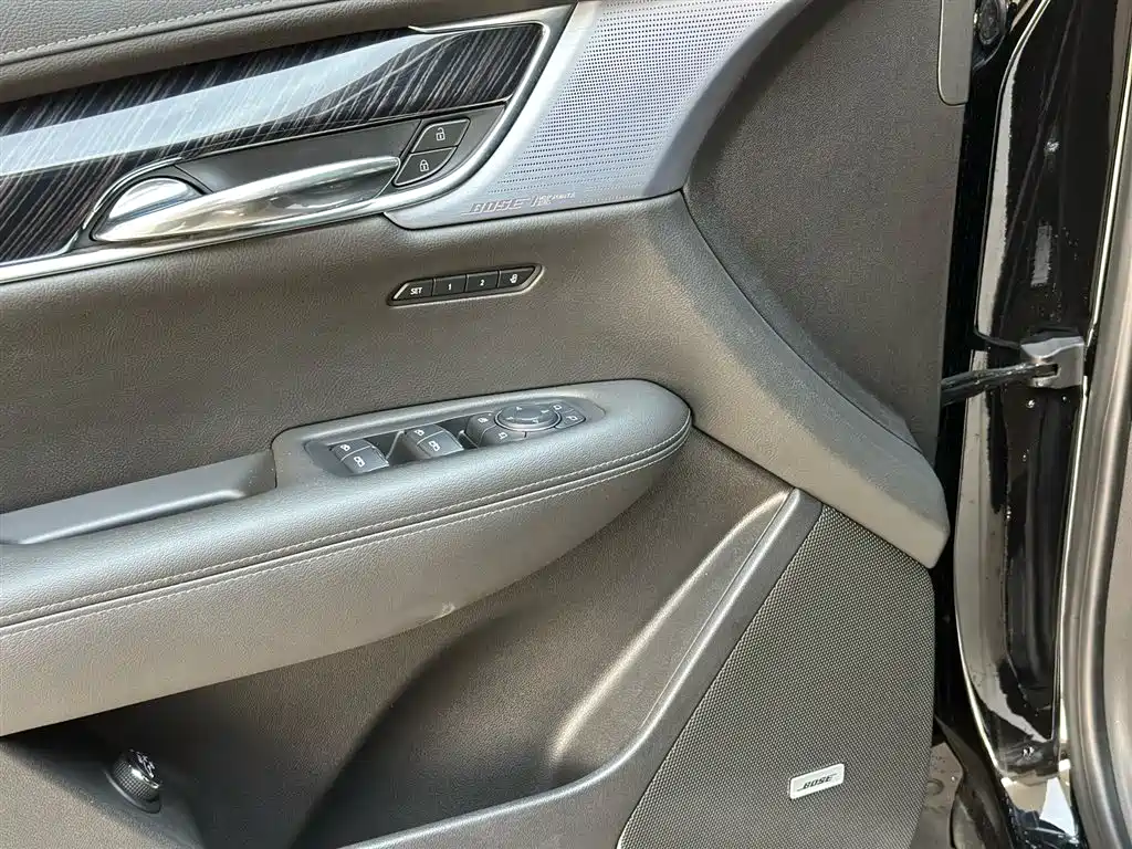 Cadillac Cadillac XT6 2025 2.0T AWD 6-Seater Luxury Executive Classic Edition 2025 - thumbnail 13