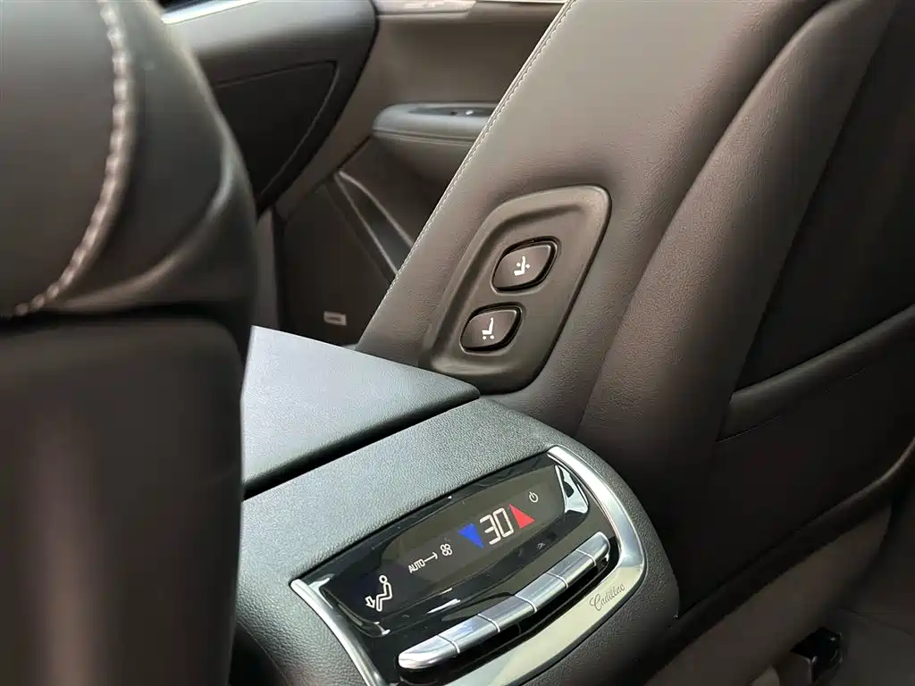 Cadillac Cadillac XT6 2025 2.0T AWD 6-Seater Luxury Executive Classic Edition 2025 - thumbnail 18
