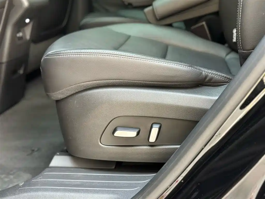 Cadillac Cadillac XT6 2025 2.0T AWD 6-Seater Luxury Executive Classic Edition 2025 - thumbnail 20