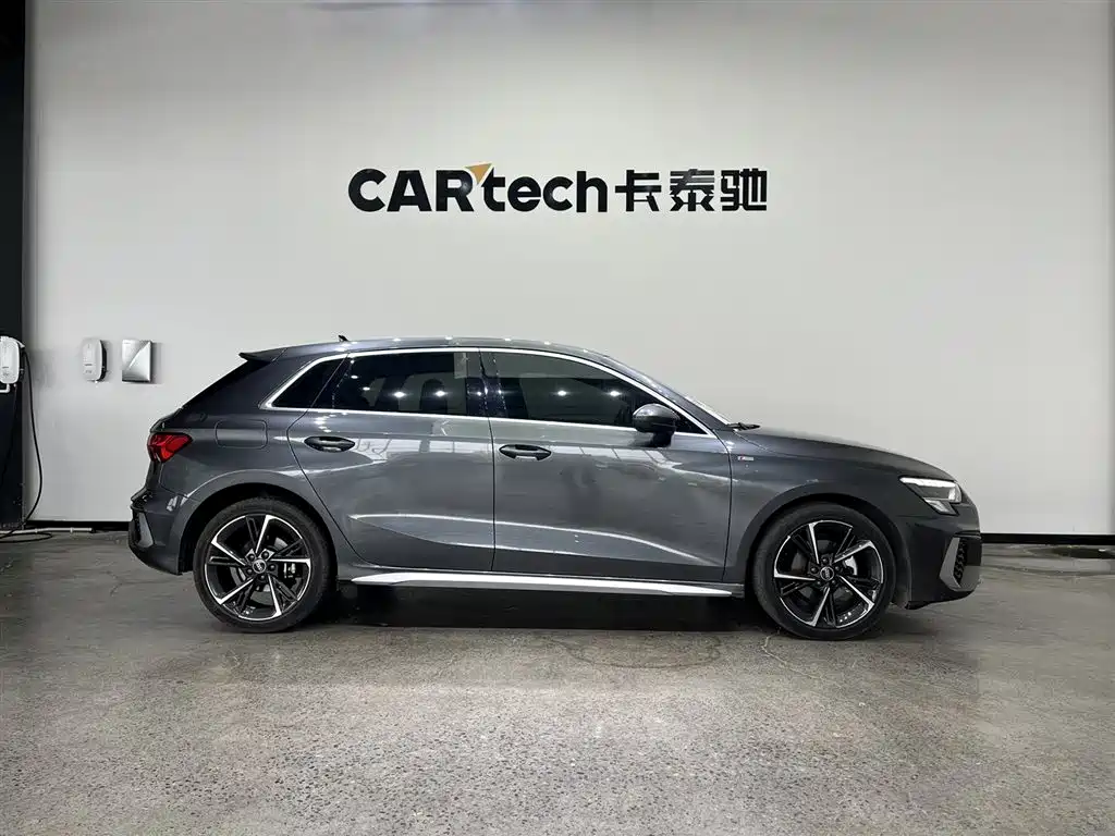 Audi Audi A3 2024 Sportback 35 TFSI Fashion Sport 2024 - thumbnail 4