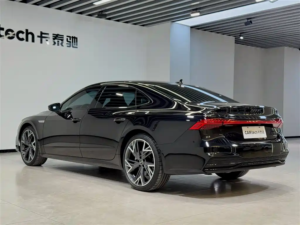 Audi Audi A7L 2023 45 TFSI quattro S-line Black Warrior Edition 2024 - thumbnail 6