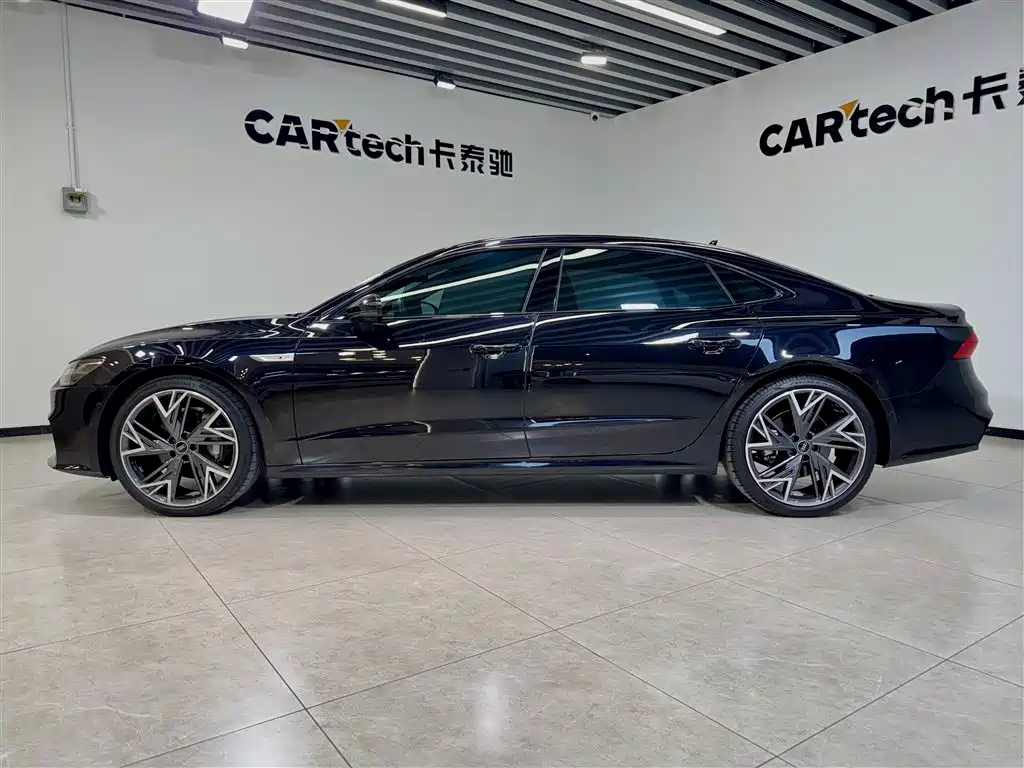 Audi Audi A7L 2023 45 TFSI quattro S-line Black Warrior Edition 2024 - thumbnail 7