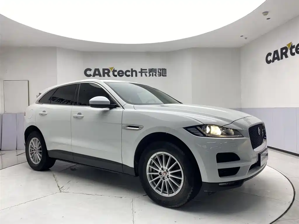 Jaguar Jaguar F-PACE 2018 2.0T AWD Urban Prestige Edition 2017 - thumbnail 2