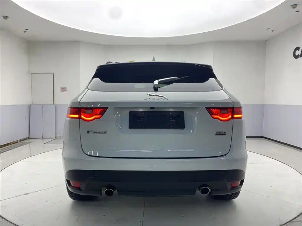 Jaguar Jaguar F-PACE 2018 2.0T AWD Urban Prestige Edition 2017 - thumbnail 4
