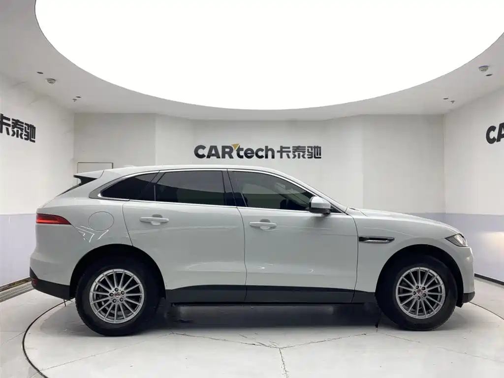 Jaguar Jaguar F-PACE 2018 2.0T AWD Urban Prestige Edition 2017 - thumbnail 6