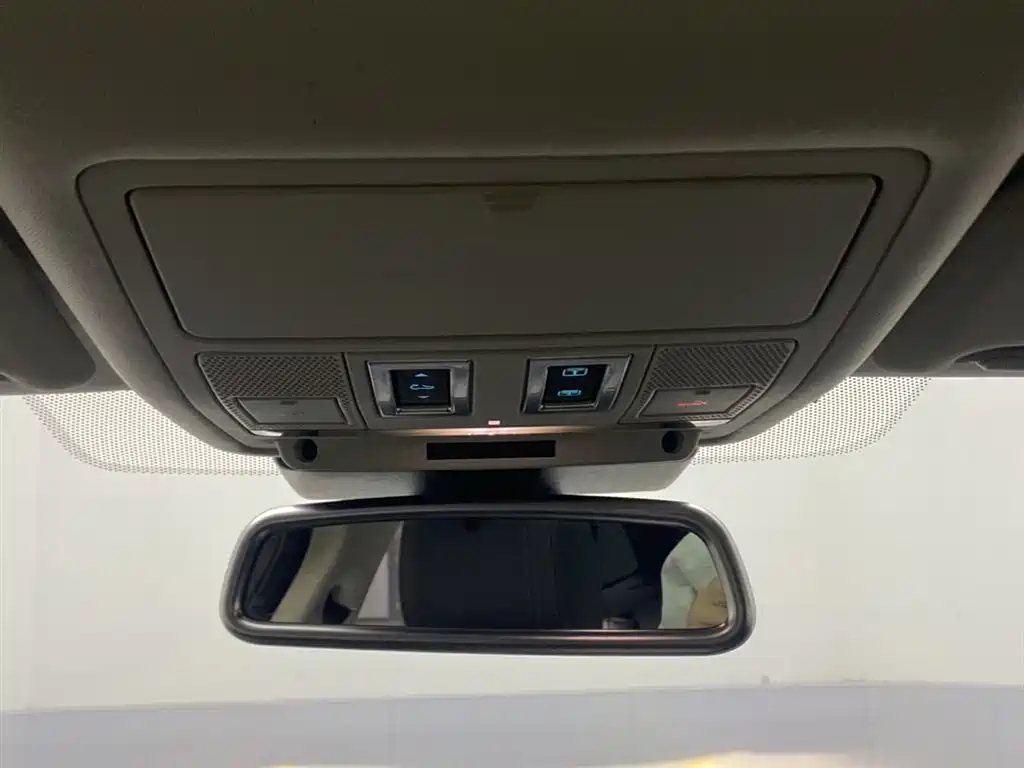 Jaguar Jaguar F-PACE 2018 2.0T AWD Urban Prestige Edition 2017 - thumbnail 28