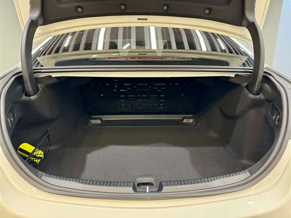 Mercedes-Benz Mercedes-Benz C-Class 2023 Facelift C 260 L Sport Edition 2023 - thumbnail 12
