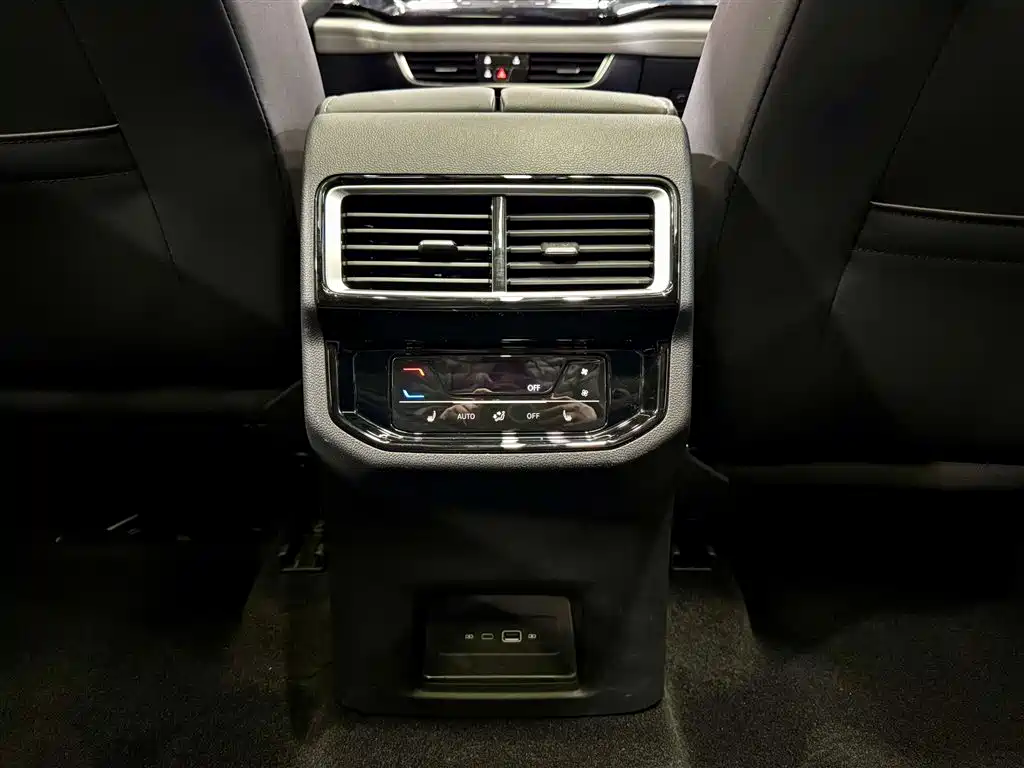 Volkswagen Volkswagen Teramont 2023 380TSI AWD Prestige Luxury Edition 2024 - thumbnail 30