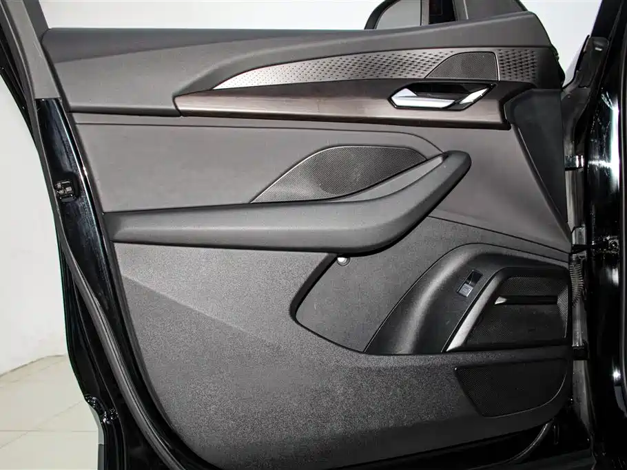 Audi Audi Q6 2024 40 TFSI quattro Guanyun Edition Yulin Package 7-Seater 2024 - thumbnail 25