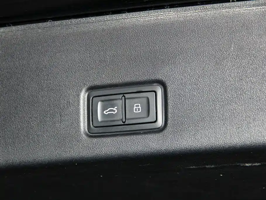 Audi Audi Q6 2024 40 TFSI quattro Guanyun Edition Yulin Package 7-Seater 2024 - thumbnail 29