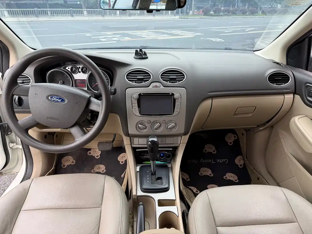 Ford Ford Focus 2013 Classic Sedan 1.8L Automatic Million Edition 2014 - thumbnail 11