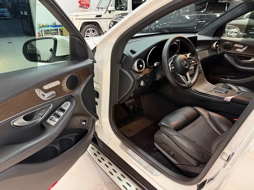 Mercedes-Benz Mercedes-Benz GLC 2021 GLC 260 L 4MATIC Luxury 2020 - thumbnail 7