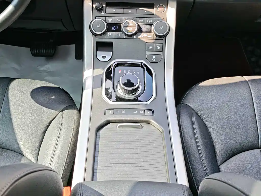Land Rover Range Rover Evoque 2018 240PS SE Dynamic 2019 - thumbnail 17