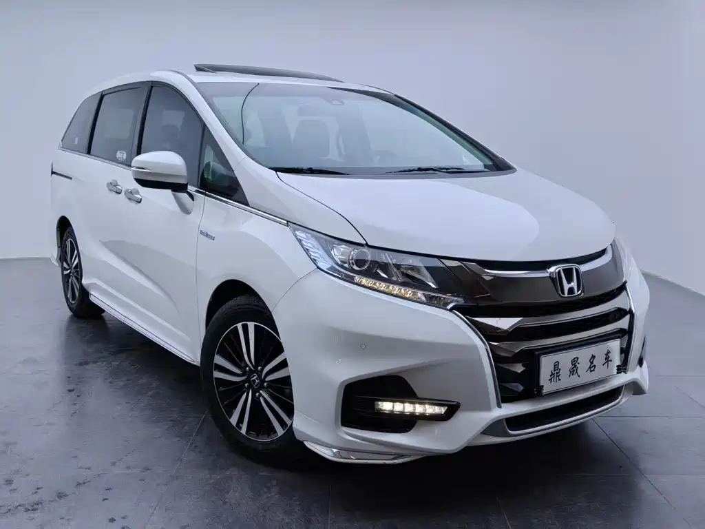 Honda Odyssey 2019 2.0L Hybrid Zhi Xiang Edition 2020 - thumbnail 3
