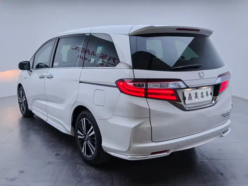 Honda Odyssey 2019 2.0L Hybrid Zhi Xiang Edition 2020 - thumbnail 6