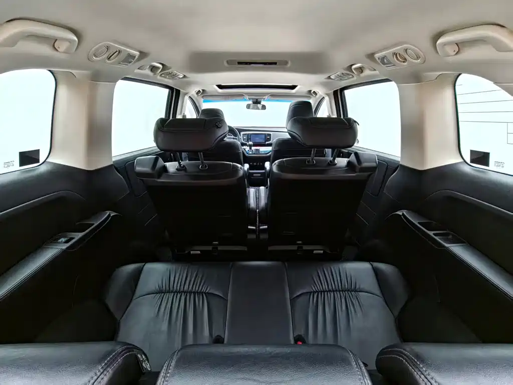 Honda Odyssey 2019 2.0L Hybrid Zhi Xiang Edition 2020 - thumbnail 12