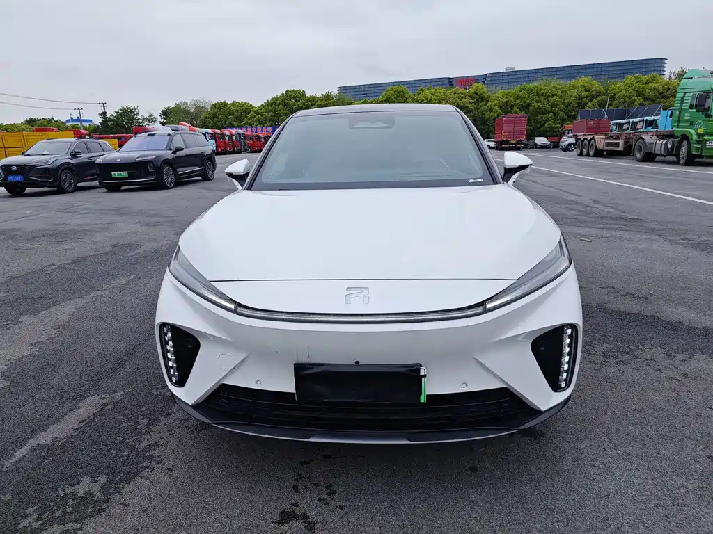 Roewe Feifan R7 2024 Advanced Pro Edition 2023 - thumbnail 2