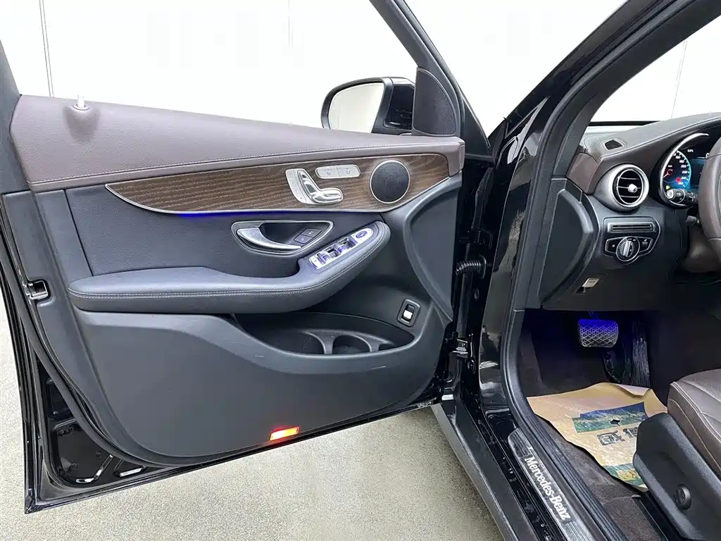 Mercedes-Benz Mercedes-Benz GLC 2021 GLC 260 L 4MATIC Luxury Edition 2022 - thumbnail 11