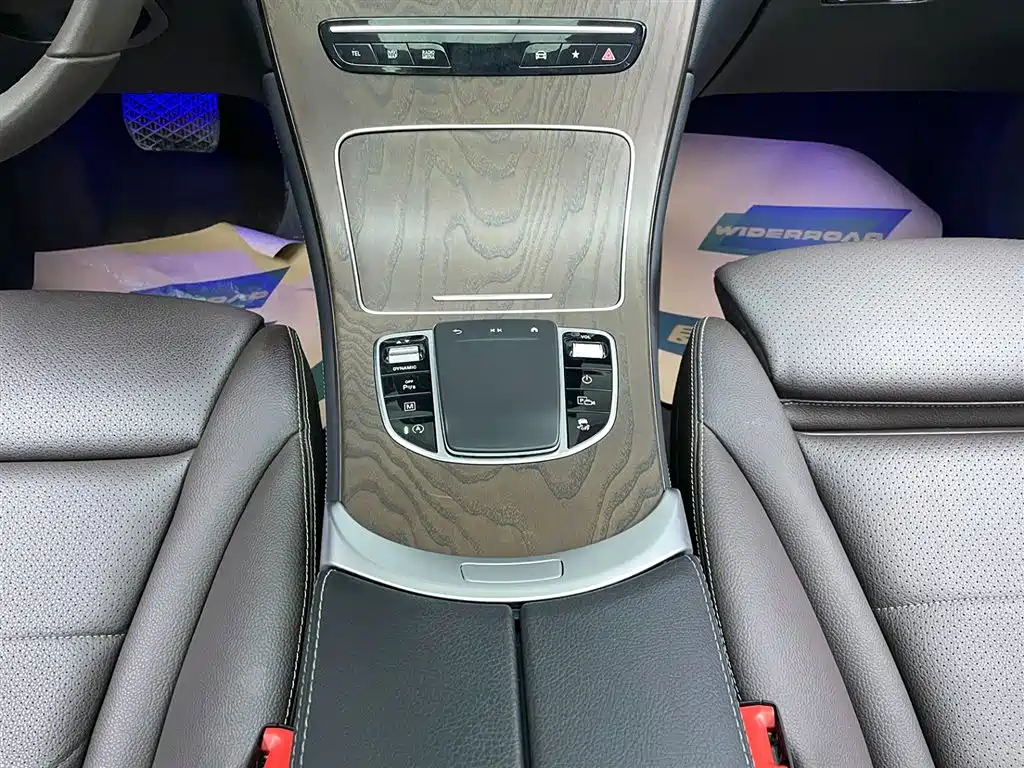 Mercedes-Benz Mercedes-Benz GLC 2021 GLC 260 L 4MATIC Luxury Edition 2022 - thumbnail 24