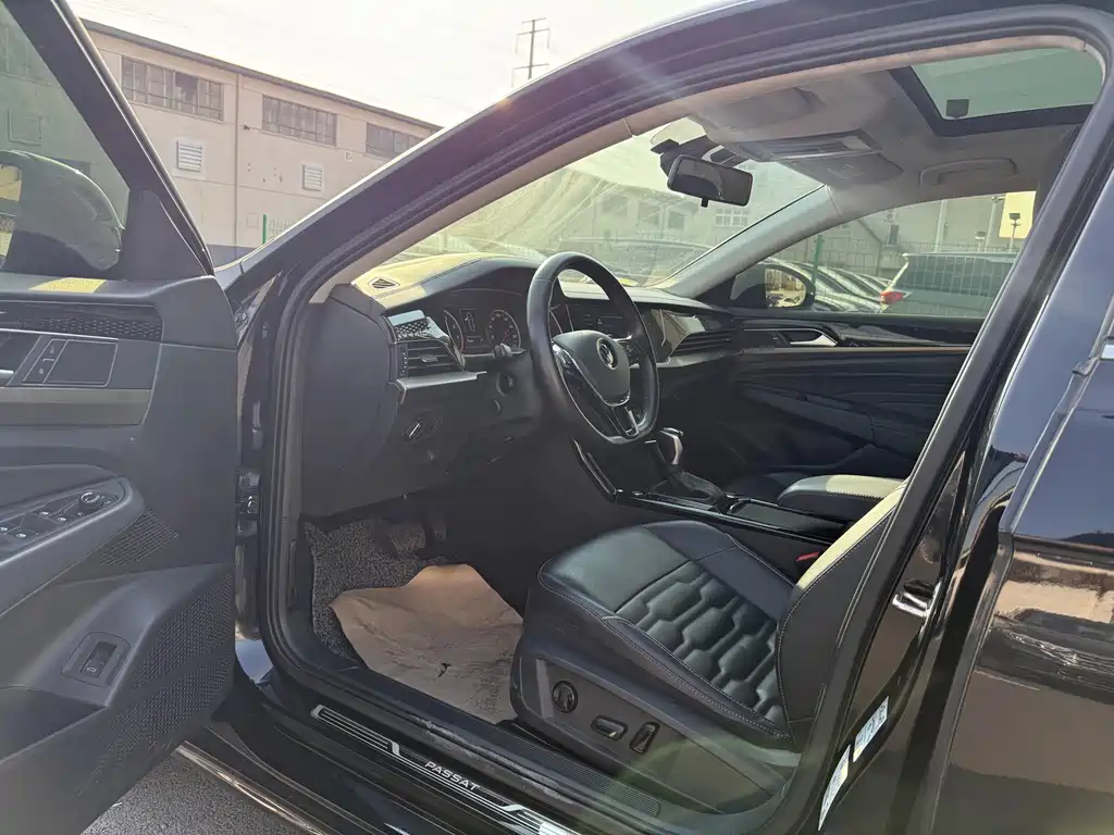 Volkswagen Volkswagen Passat 2021 330TSI Elite Edition 2021 - thumbnail 11