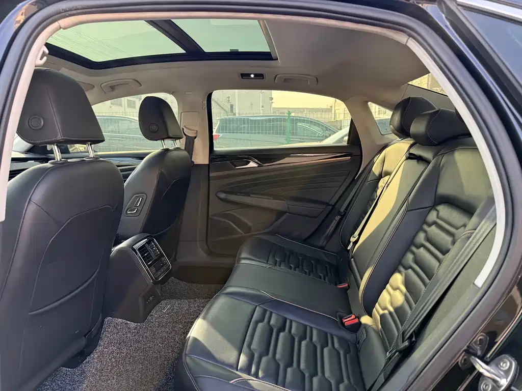 Volkswagen Volkswagen Passat 2021 330TSI Elite Edition 2021 - thumbnail 15