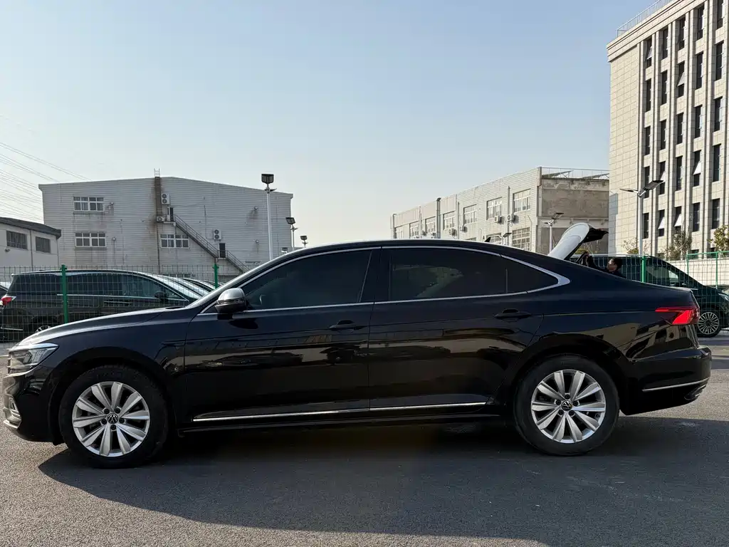 Volkswagen Volkswagen Passat 2021 330TSI Elite Edition 2021 - thumbnail 19