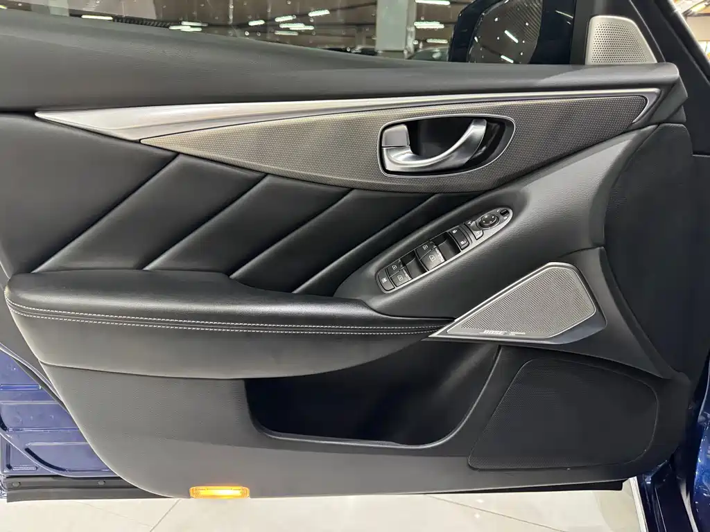 Infiniti Infiniti Q50L 2019 2.0T 30th Anniversary Limited Edition 2020 - thumbnail 5