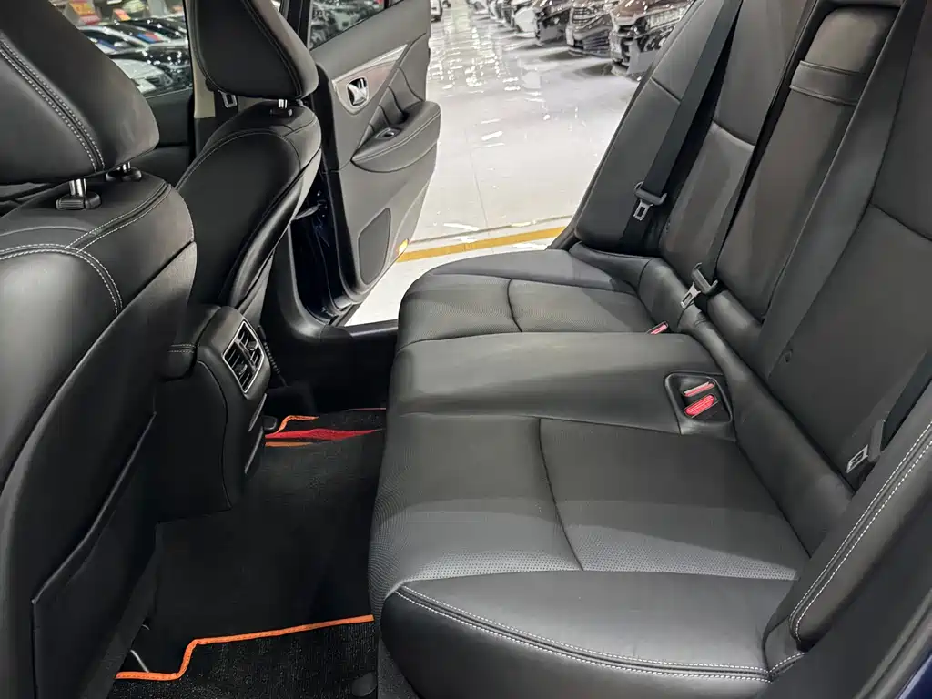 Infiniti Infiniti Q50L 2019 2.0T 30th Anniversary Limited Edition 2020 - thumbnail 6