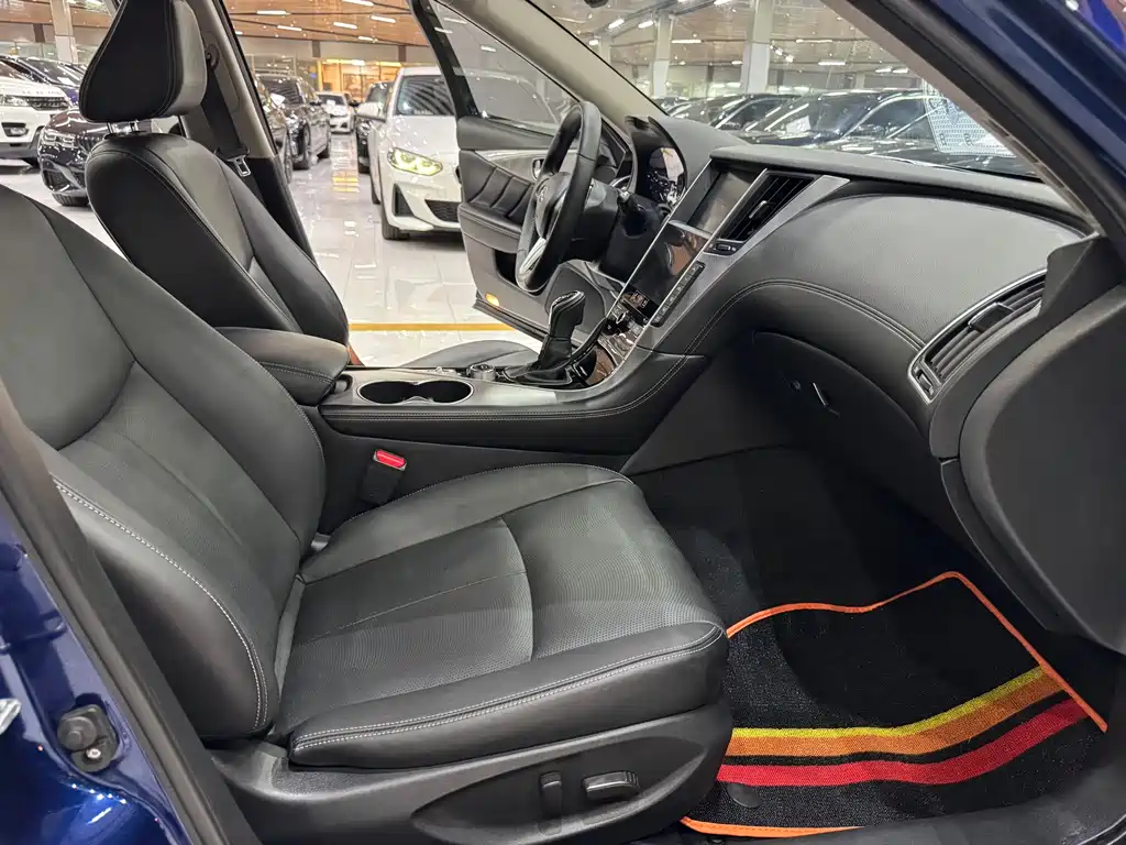 Infiniti Infiniti Q50L 2019 2.0T 30th Anniversary Limited Edition 2020 - thumbnail 11