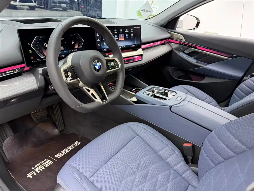 BMW BMW 5 Series 2024 530Li Premium M Sport Package 2024 - thumbnail 5