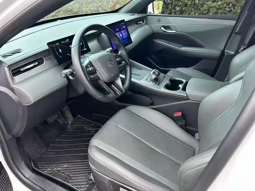 BYD Qin PLUS 2025 DM-i Intelligent Driving Edition 55KM Leading Type 2025 - thumbnail 5