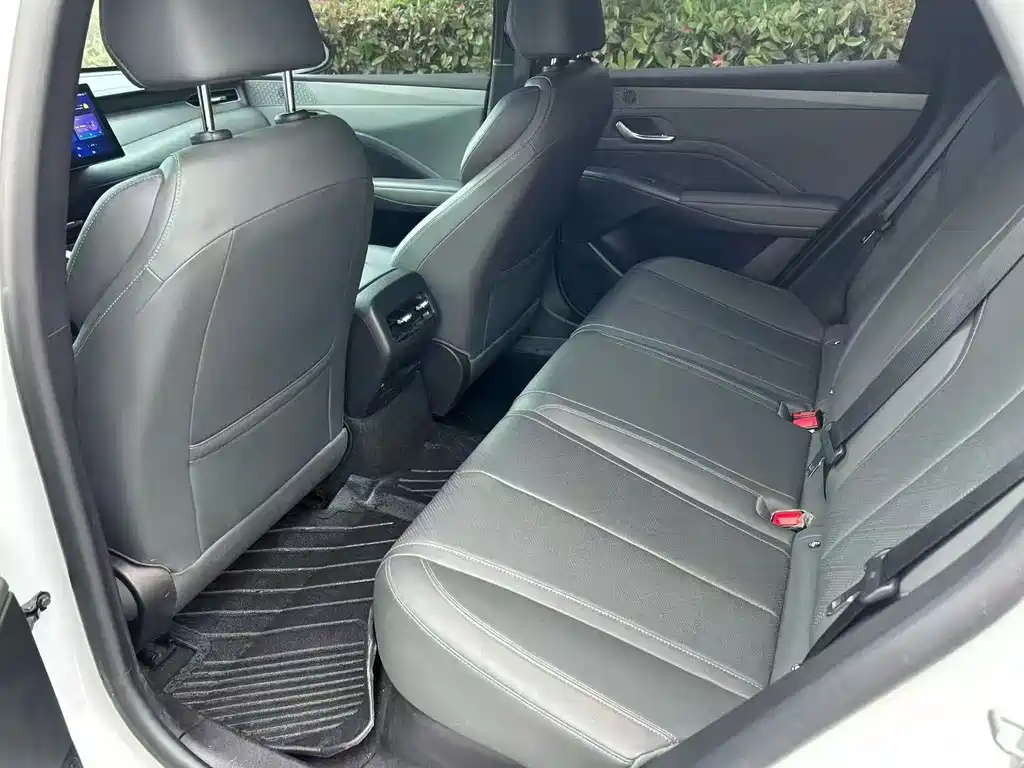 BYD Qin PLUS 2025 DM-i Intelligent Driving Edition 55KM Leading Type 2025 - thumbnail 6