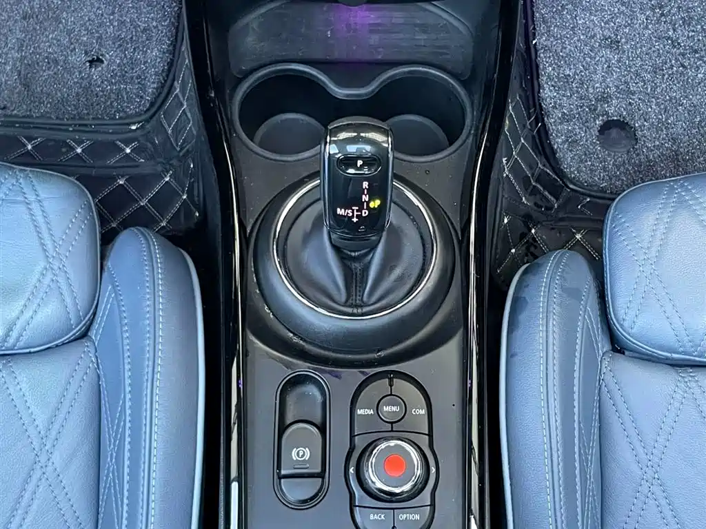 MINI MINI Clubman 2019 1.5T Cooper Connoisseur 2020 - thumbnail 10