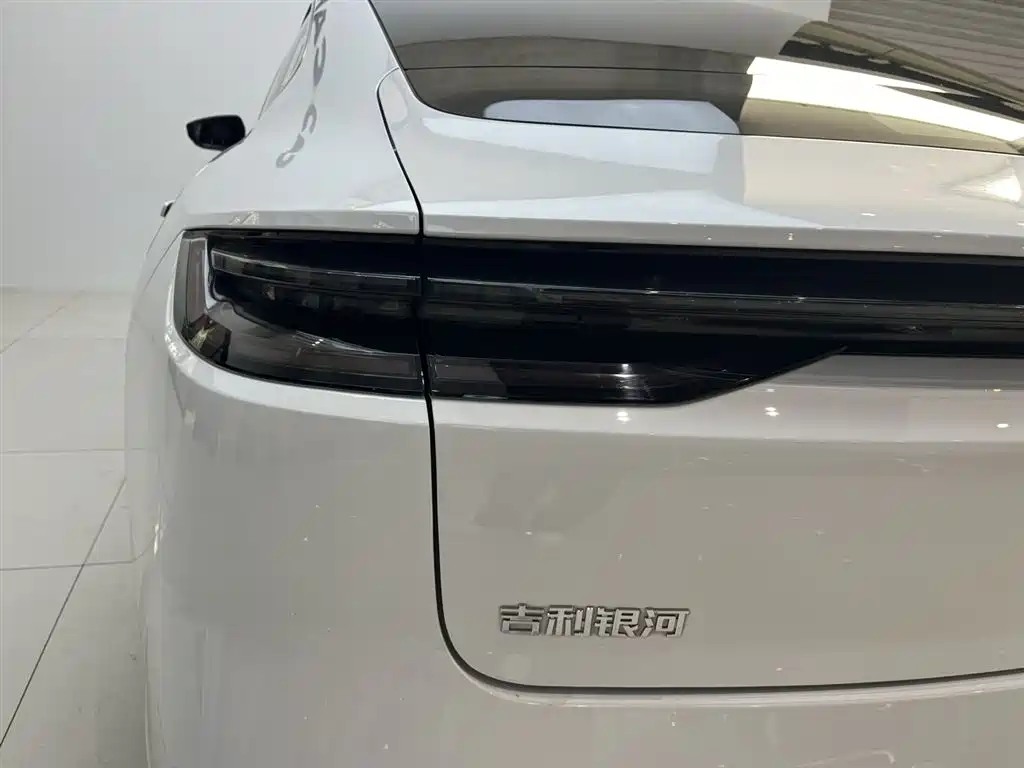 Geely Galaxy Geely Galaxy Starship 8 2025 130km EM-P Starship Edition 2025 - thumbnail 6