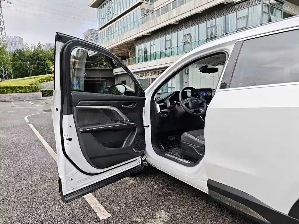 Haval Haval H6 2023 Guochao Edition 1.5T Automatic Urban Edition 2024 - thumbnail 21