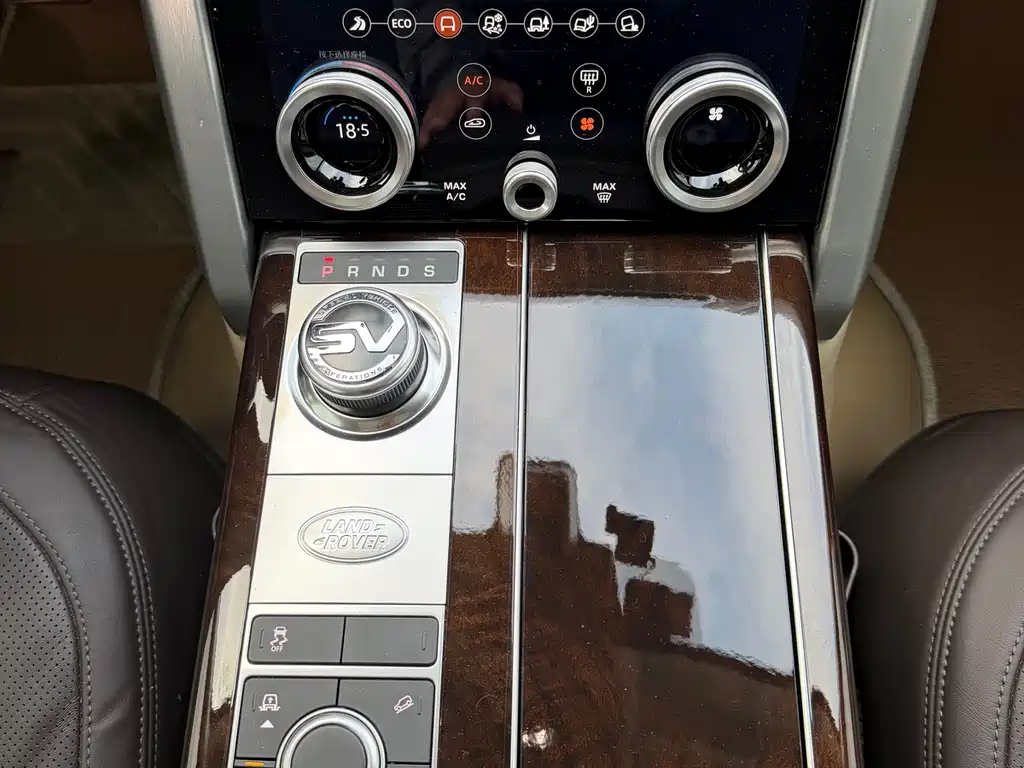 Land Rover Range Rover 2022 3.0 L6 400PS Autobiography LWB Classic Edition 2022 - thumbnail 24