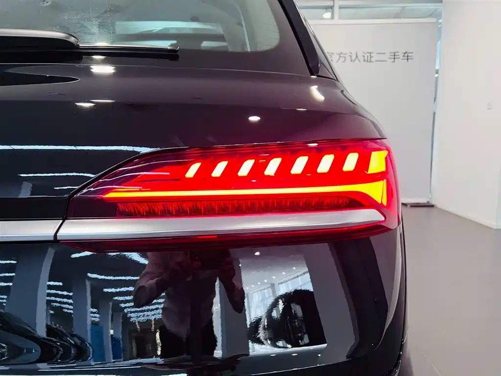 Audi Audi Q7 2024 45 TFSI quattro S line Sport 2024 - thumbnail 14