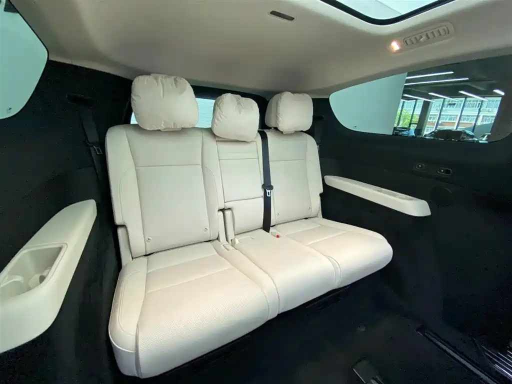 Li Auto Li Auto MEGA 2025 Home Family Special Edition 2025 - thumbnail 13