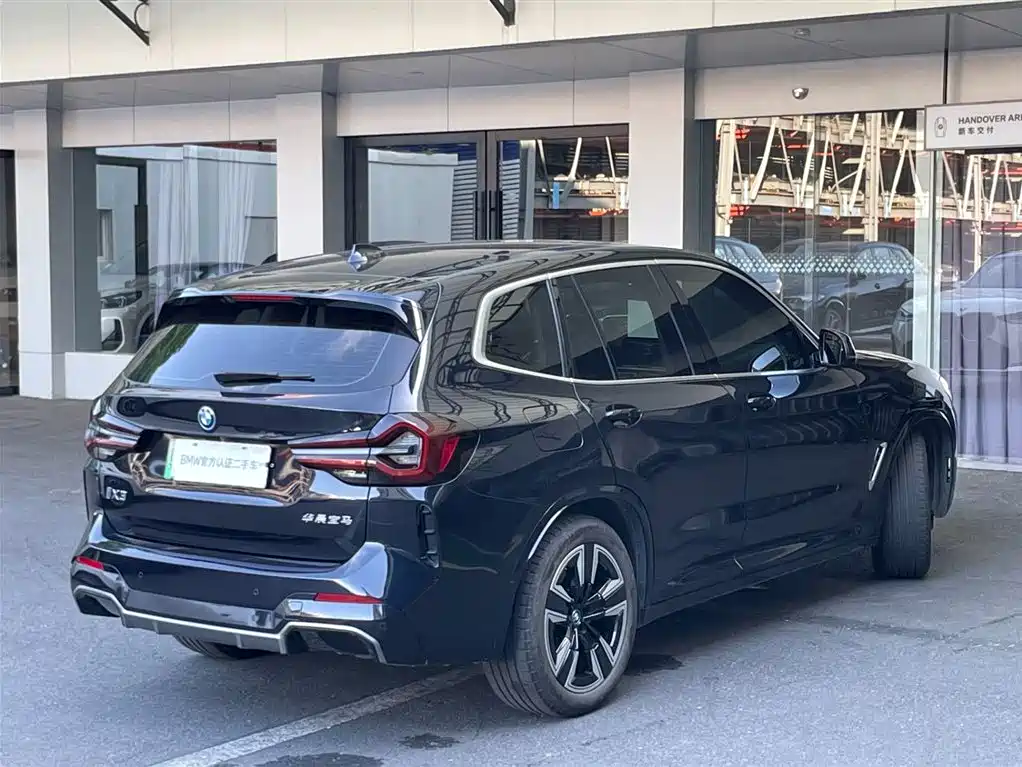 BMW BMW iX3 2023 Leading Edition 2023 - thumbnail 4