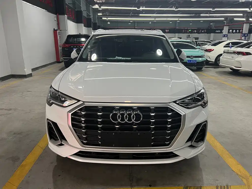 Audi Audi Q3 2022 35 TFSI Fashion Dynamic 2022 - thumbnail 2