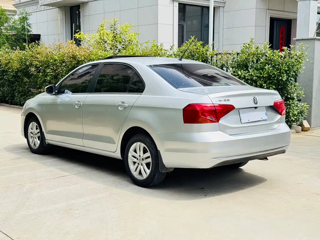 Volkswagen Jetta 2017 1.5L Automatic Comfort 2017 - thumbnail 10