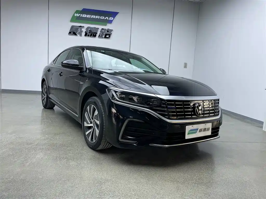 Volkswagen Passat PHEV 2023 430PHEV Hybrid Elite Edition 2024 - thumbnail 3