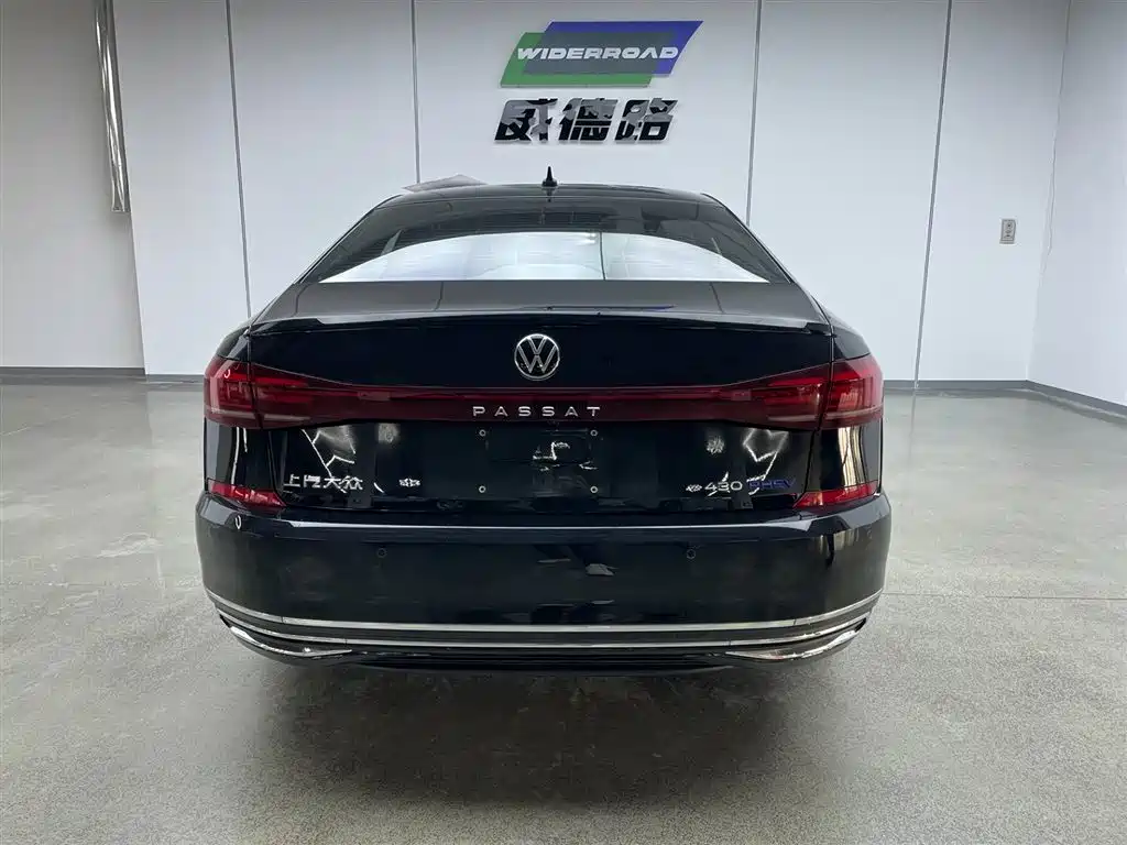 Volkswagen Passat PHEV 2023 430PHEV Hybrid Elite Edition 2024 - thumbnail 5