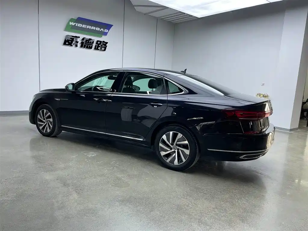 Volkswagen Passat PHEV 2023 430PHEV Hybrid Elite Edition 2024 - thumbnail 7