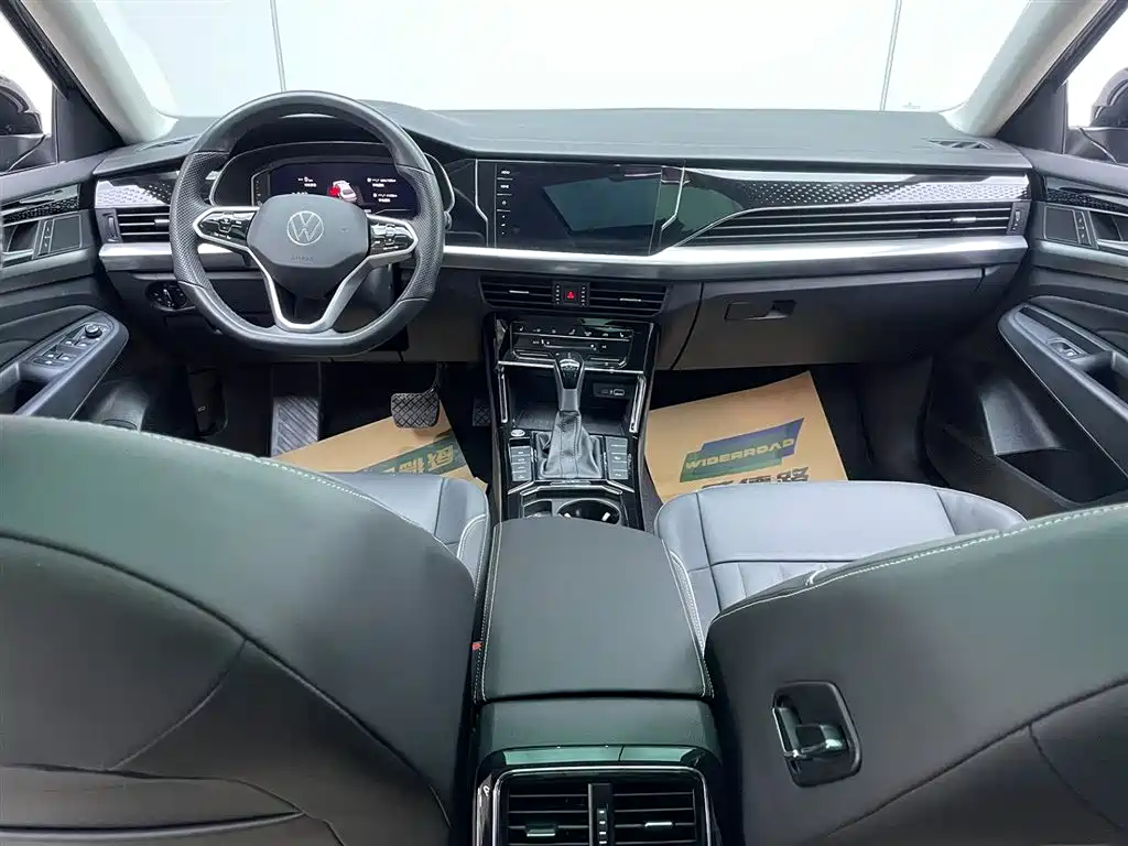 Volkswagen Passat PHEV 2023 430PHEV Hybrid Elite Edition 2024 - thumbnail 20