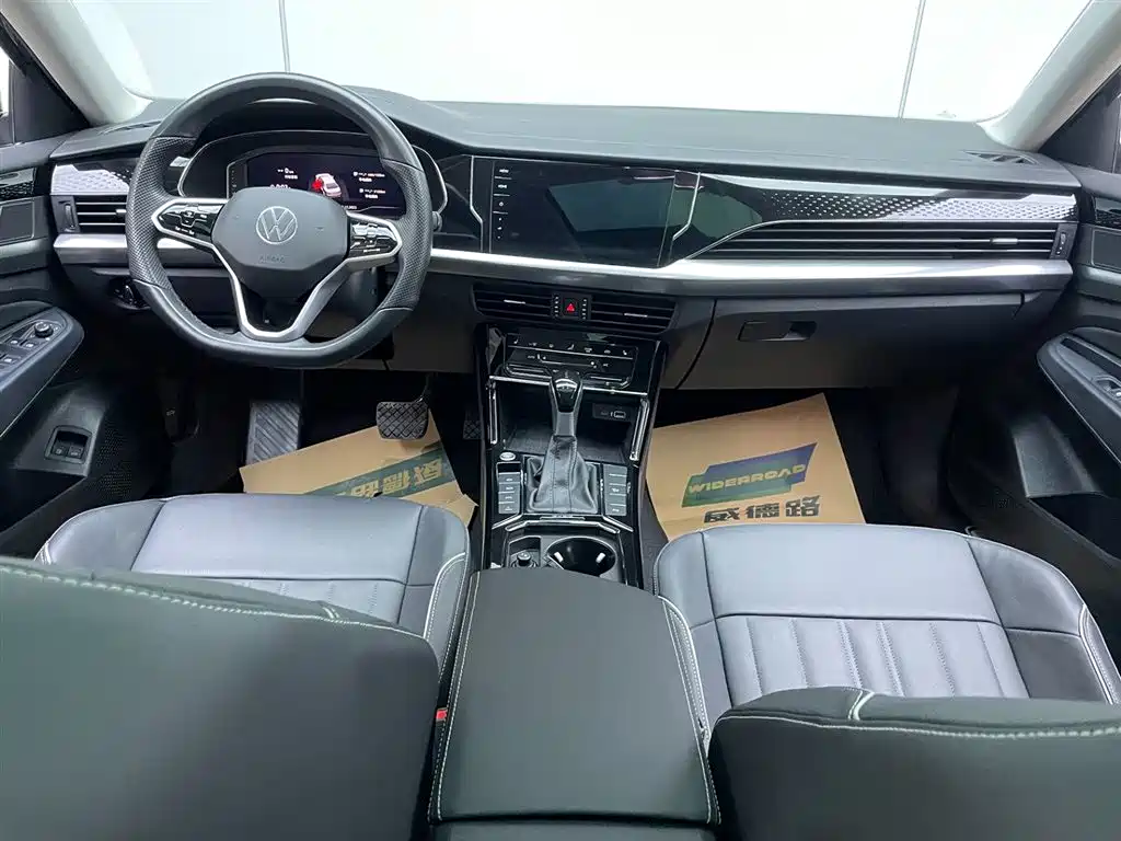 Volkswagen Passat PHEV 2023 430PHEV Hybrid Elite Edition 2024 - thumbnail 23